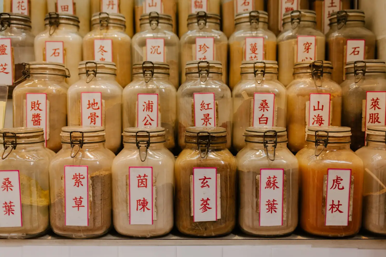 头皮护理液成分解析与防脱固发效果的科学依据
